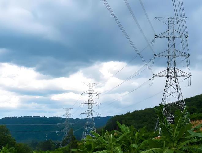行波故障在线监测系统时间同步误差对故障定位精度的影响分析